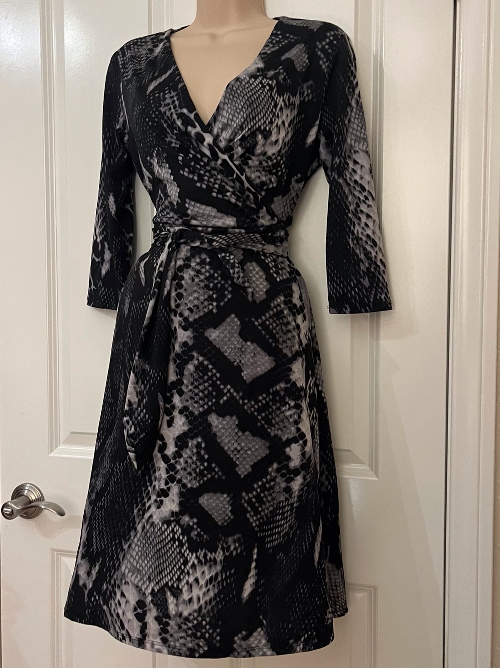 B-Slim NY Collection Shaping Snake Print Wrap Dress Size Small
